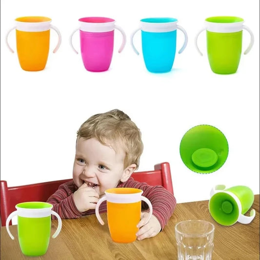Vaso de aprendizaje para bebés con tapa antiderrame